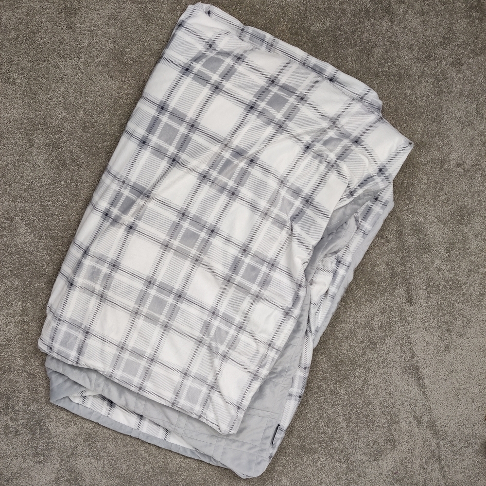 Life Comfort Weighted Blanket Size Single Plaid White Gray